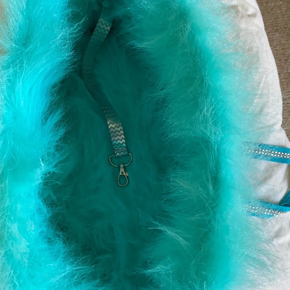 Pets carrier, cats/small dogs travel bag. Very unique hands made new